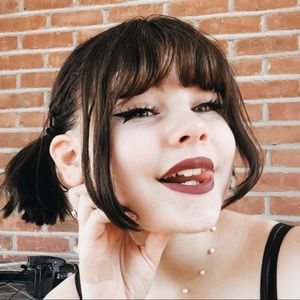 Meet your Posher, Haley